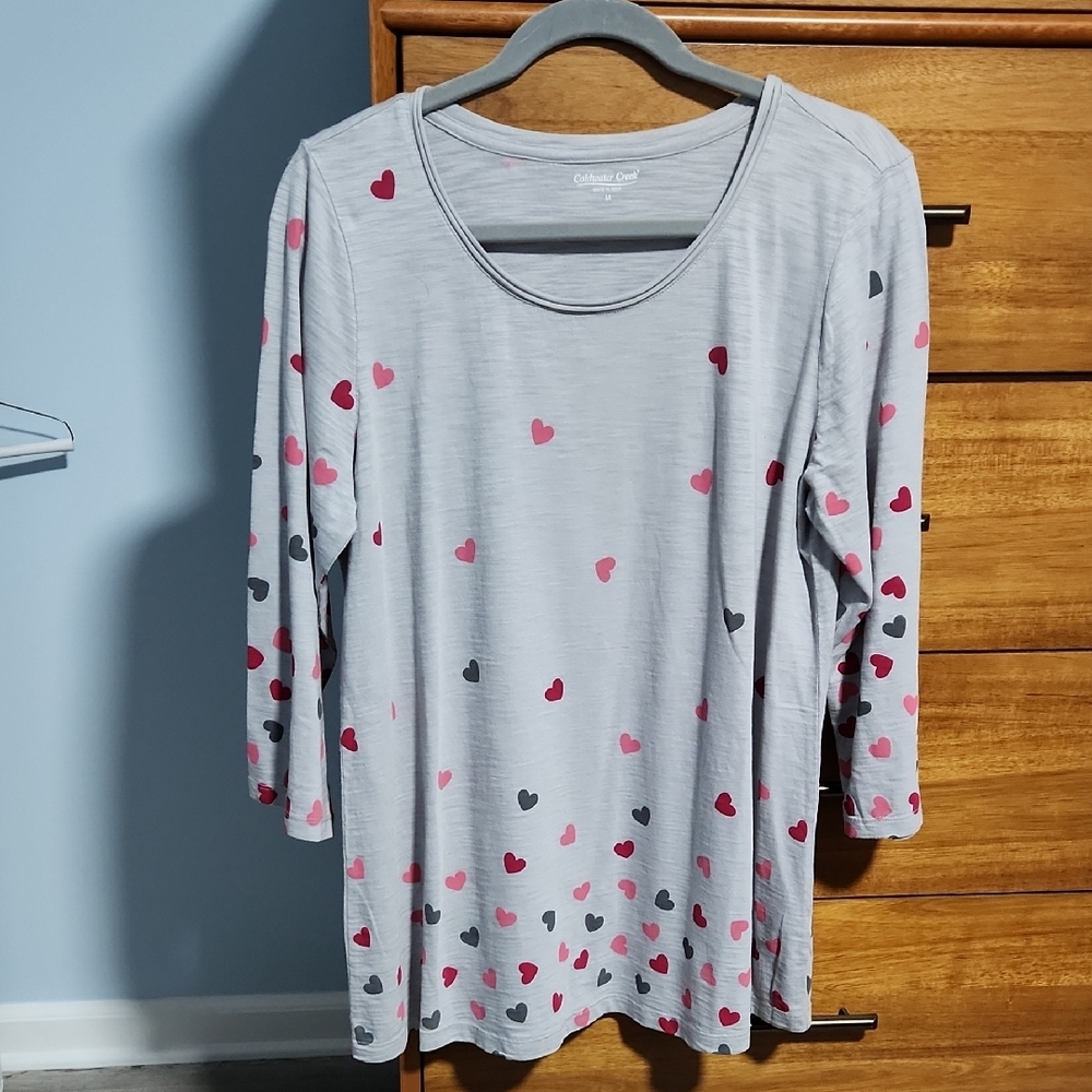 Casual Grey Heart Print Top ❤️ Just In Time For Valentine's Day ❤️